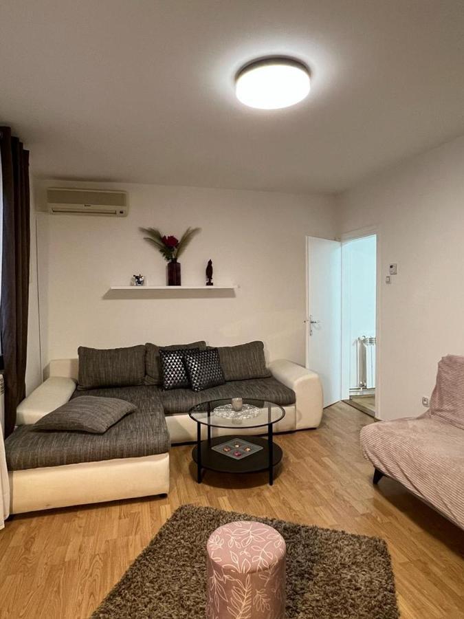 Apartman Lara Zagreb Bagian luar foto