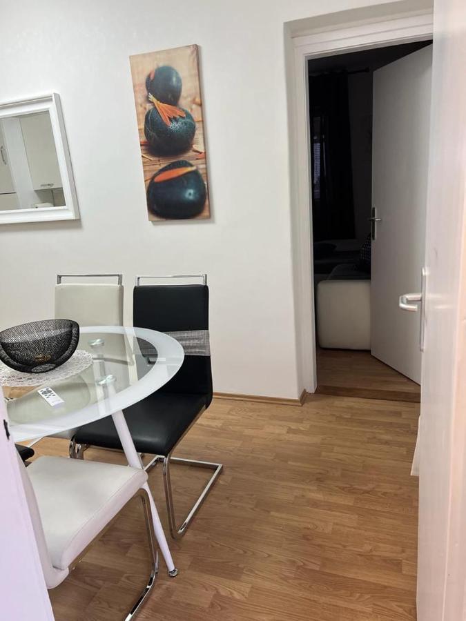 Apartman Lara Zagreb Bagian luar foto